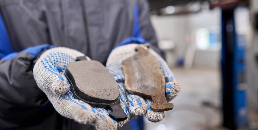 Why Do My Brakes Smell Like They&rsquo;re Burning? Get the Answers 