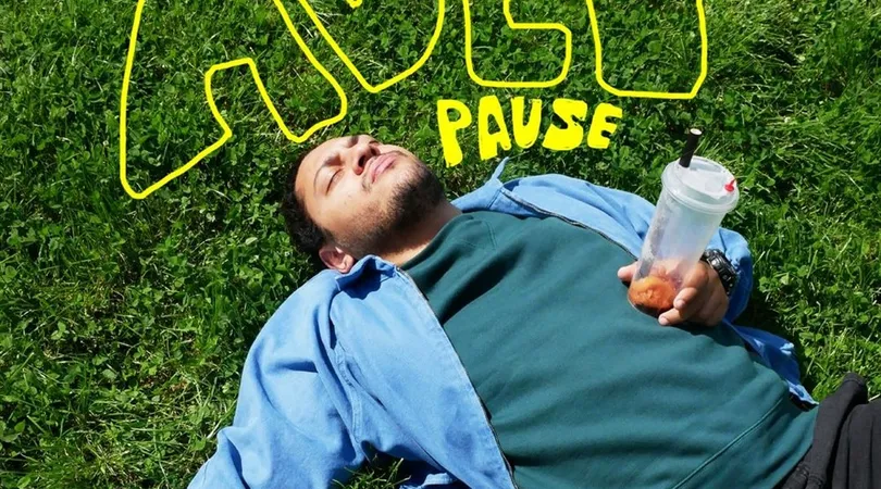 Adel Fugazi dans Pause