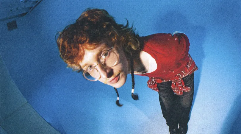 Cavetown: Acoustic Performance