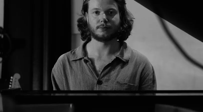 Thomas Ashby, H is For Hawk, Fabia Anderson