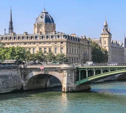 Visite guidée de l'Île de la Cité, la Sainte-Chapelle & la Conciergerie