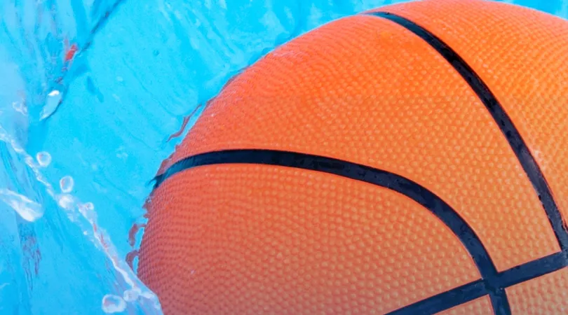Aqua Basket en accès libre à la piscine Thérèse et Jeanne Brulé