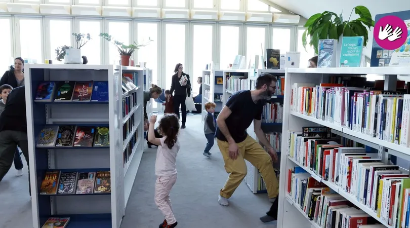 Atelier de danse tout terrain LSF/FR : comment les lieux nous font danser