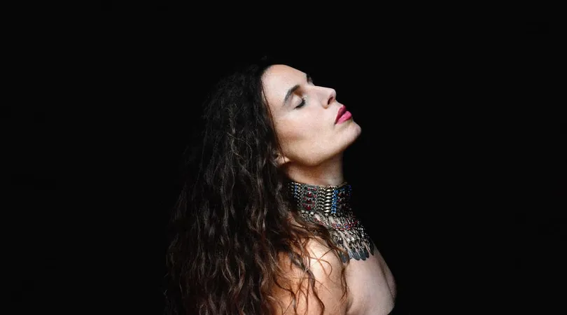 DAFNÉ KRITHARAS + 1ère partie