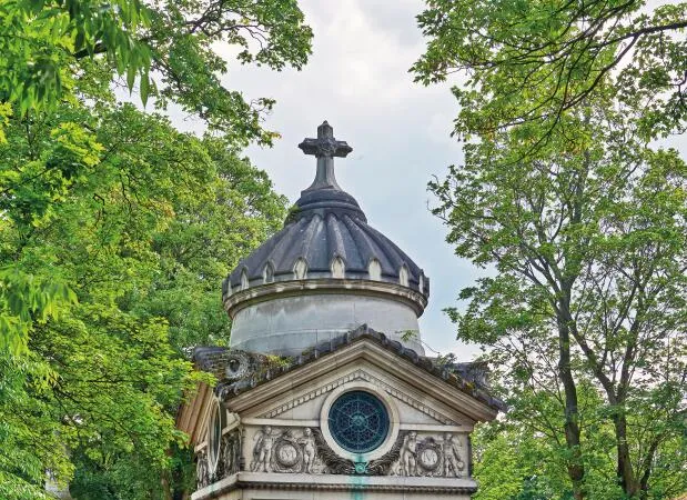VISITE GUIDÉE : LES MYSTÈRES DU PÈRE LACHAISE