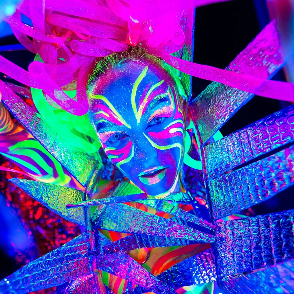 Neon Naked Life Drawing in Shoreditch!