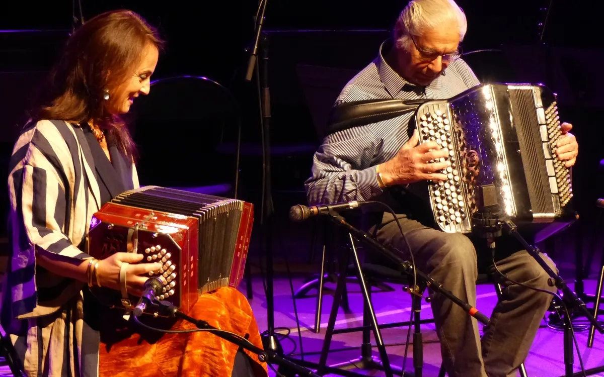 NINON VALDER / RAUL BARBOZA