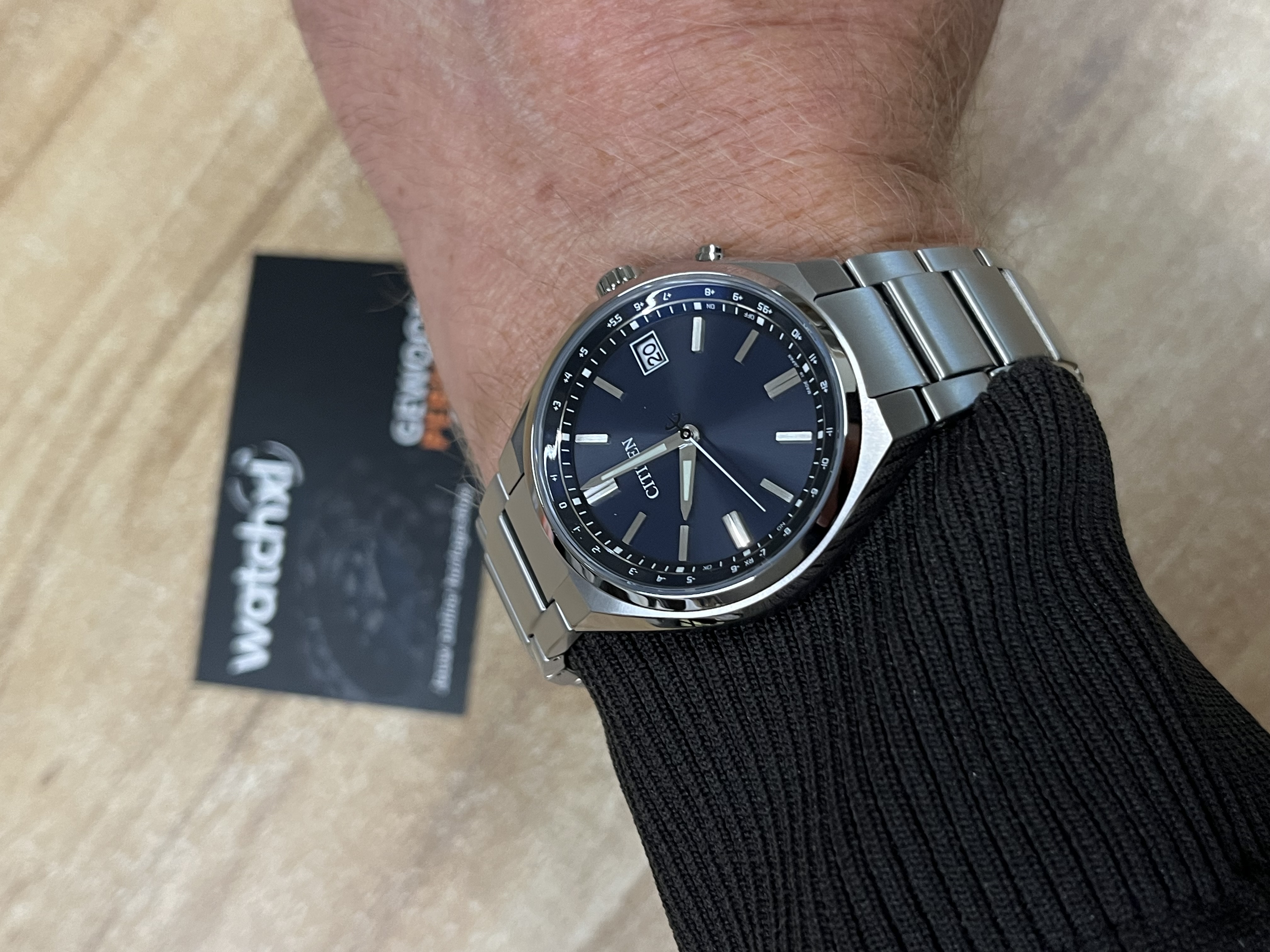 Citizen CB1160 Radio Controlled Super Titanium horloge met Eco-Drive en radiogestuurde tijdsynchronisatie