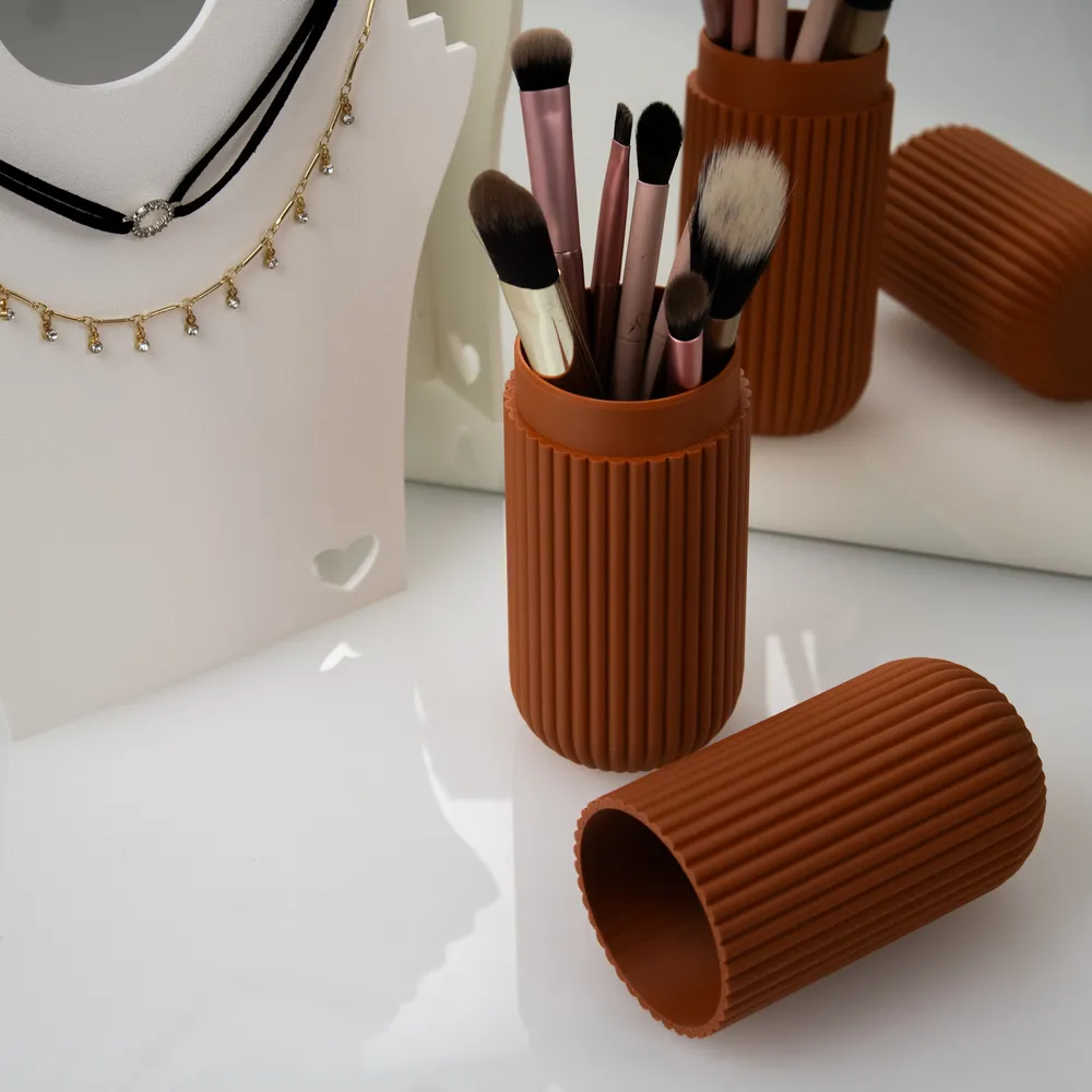 FREYA Capsule Case