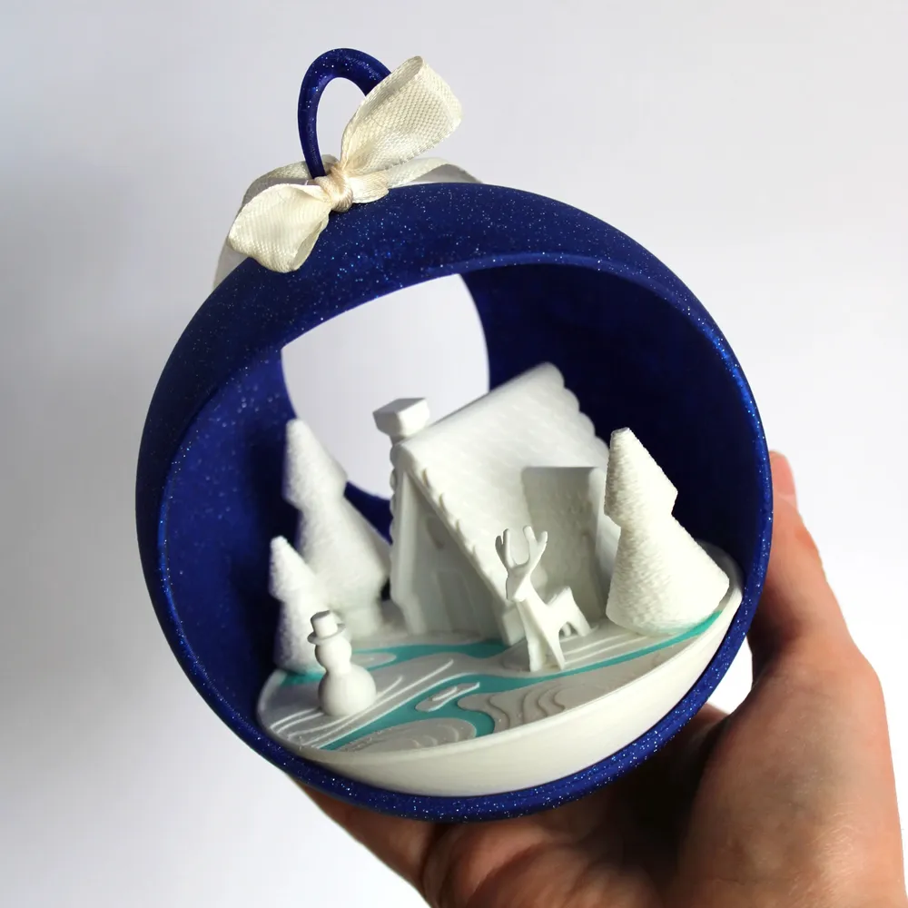 Winter Hollow Bauble