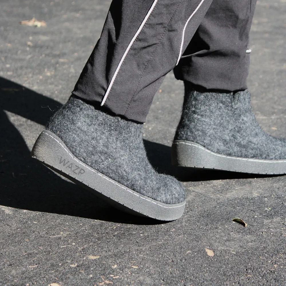 CRIUS Black