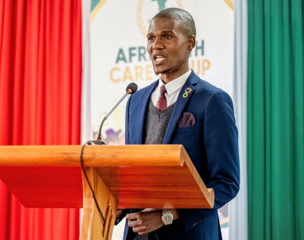 Gorffrey Mokua, the Ceo and founder of Afriyouth giving the key statements to the Audience.