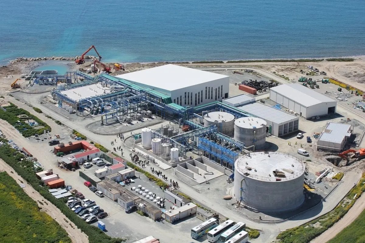 A desalination plant on the Red Sea in Saudi Arabia.   Photo credit: Middle East Monitor From Scarcity to Abundance