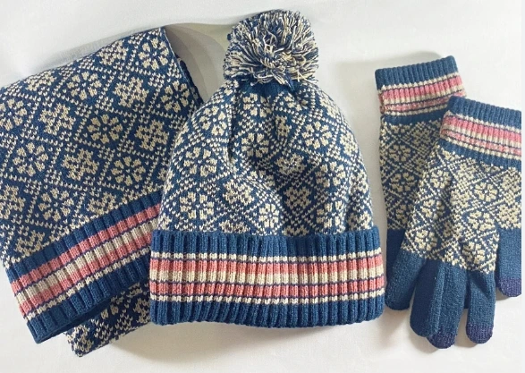 Custom winter accessories set scarf beanie gloves colour matched - WeaveEssence