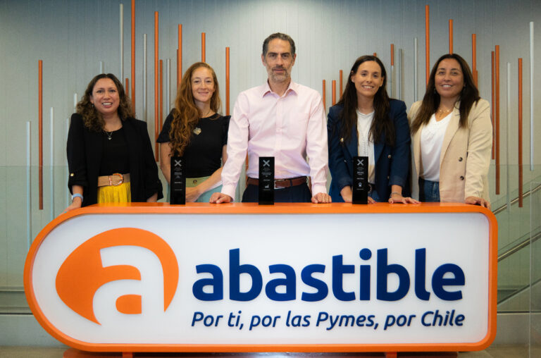 Abastible lidera en experiencia al cliente: se posiciona en el primer lugar del ranking PXI entre 122 empresas de diversos sectores