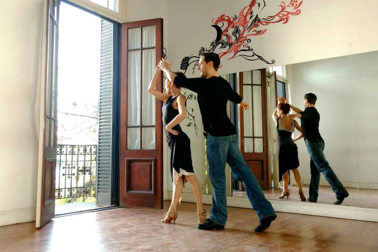 Clase de Ballroom dance, foto 2 de 3
