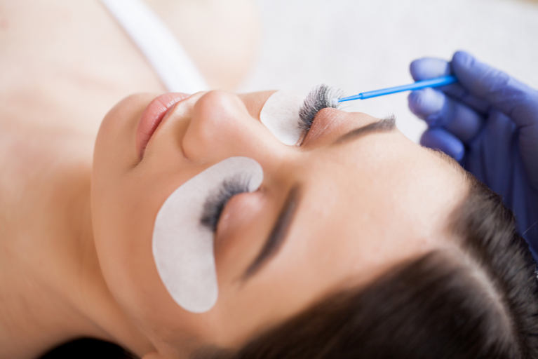 MAX Lash & Brow Studio, foto 2 de 3