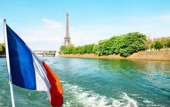 France_Paris_Tower_Flag
