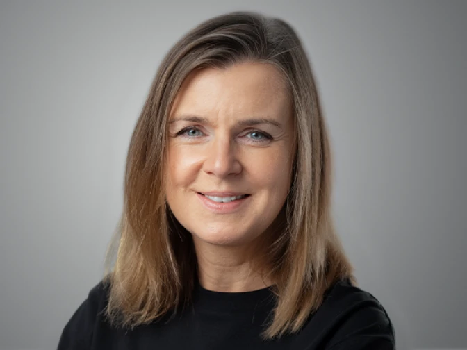 eva svobodova bio group grey
