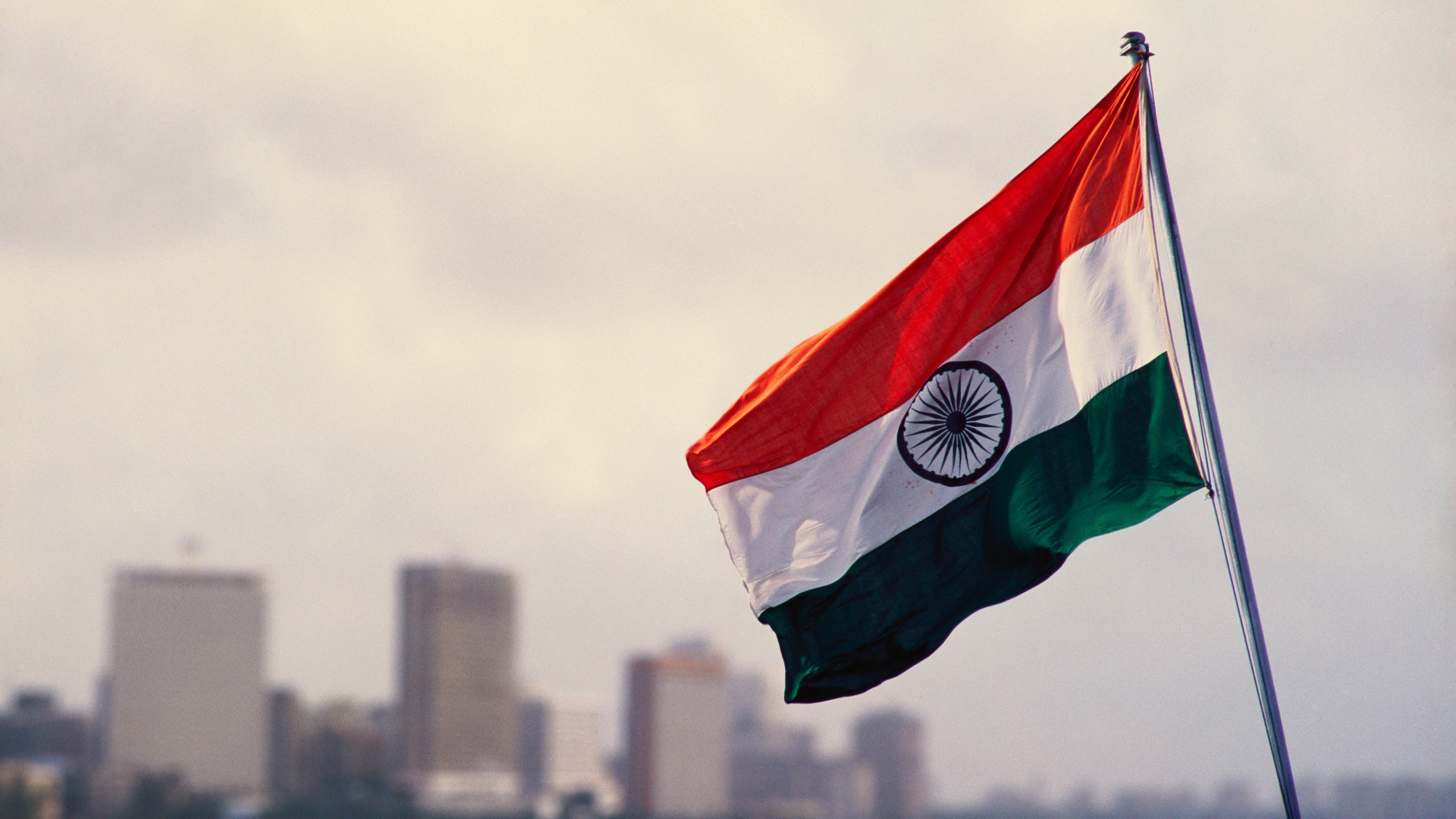 Markets Today: EU/India Reach Trade Deal, Gold Holds Highs, Puma Soars 19%, FTSE 100 Eyes Further Gains