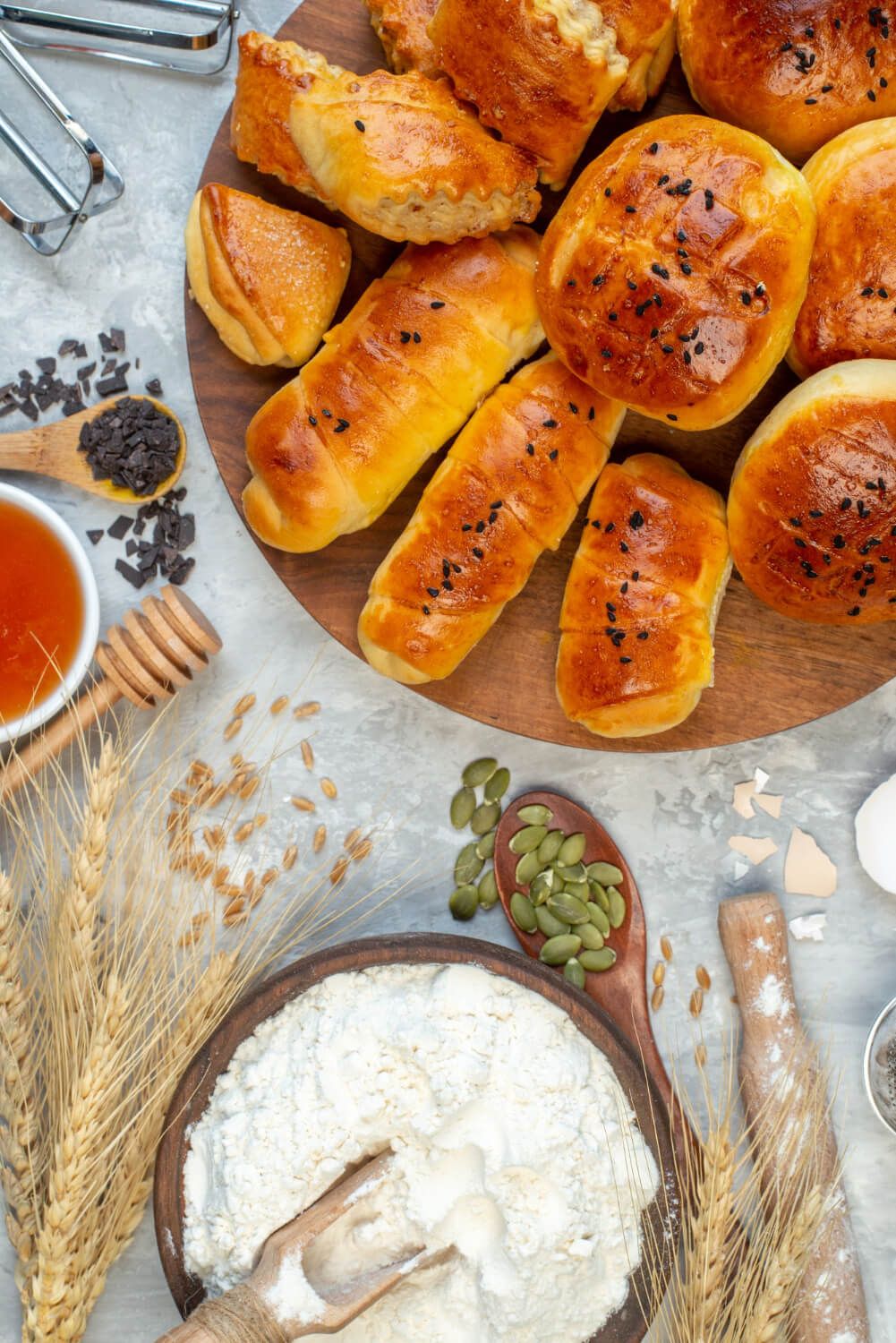 Freshly baked bread rolls for Thanksgiving dinner