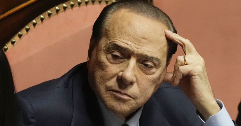 Portada: Italia: Silvio Berlusconi padece de leucemia, informan sus médicos