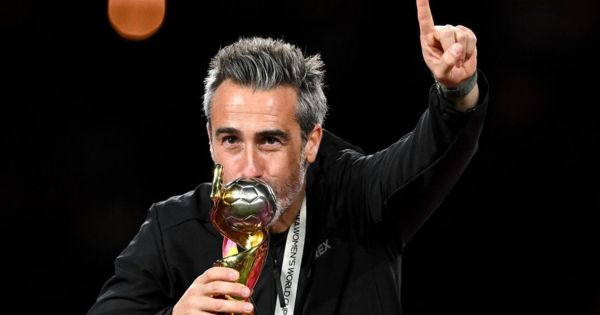 Portada: ¡Totalmente inesperado! Entrenador de la selección española femenina de fútbol es destituido tras haber sido campeón mundial