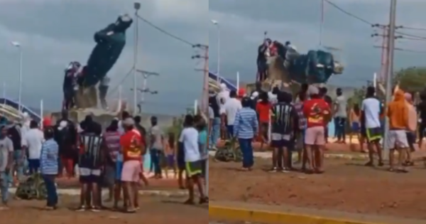 Portada: Elecciones en Venezuela: ciudadanos derriban estatua de Hugo Chávez durante protestas [VIDEO]