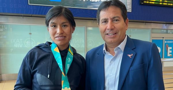 Portada: Presidente de IPD recibió a la atleta nacional Luz Mery Rojas tras brillar en Santiago 2023