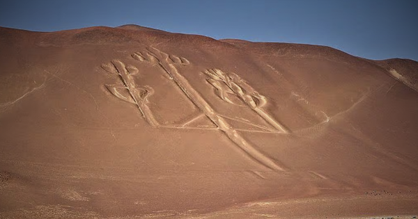 Candelabro de Paracas sufre atentado: Fiscalía abre investigación por daños en famoso geoglifo