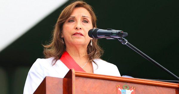 Dina Boluarte declaró por 3 horas ante la Fiscalía por muertes durante violentas protestas