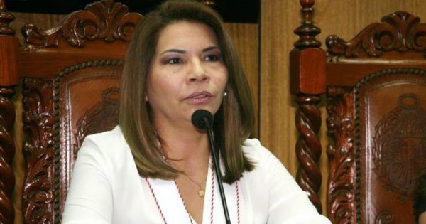 Portada: PJ declara improcedente medida cautelar que presentó fiscal Marita Barreto para regresar al Eficcop