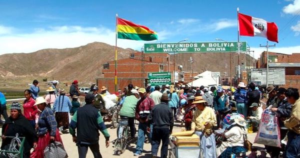 Portada: Posible éxodo de más de 1 millón de bolivianos al Perú: congresista pide a Cancillería tomar medidas urgentes