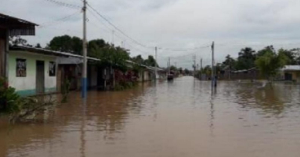 Portada: Pasco: desborde del río Huallaga terminó inundando viviendas esta madrugada