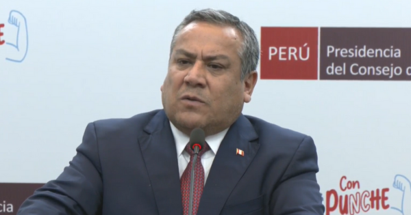 Gustavo Adrianzén dice que gobierno de Boluarte tiene "manos limpias", pero que ministros están en "proceso de evaluación"