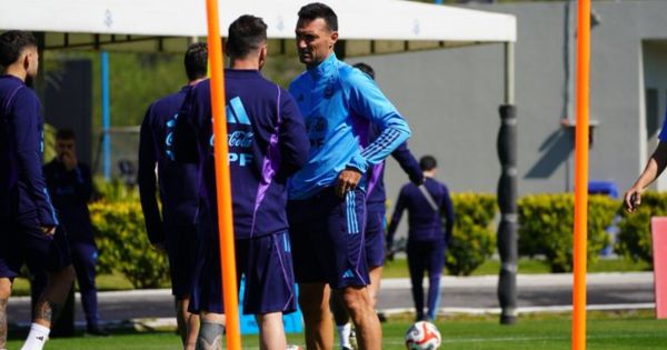 Portada: Perú vs. Argentina: este es el equipo que ensaya Lionel Scaloni para el partido del martes