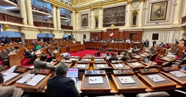 Portada: Congreso: proponen elevar de 14 a 16 años como edad mínima para relaciones sexuales consentidas