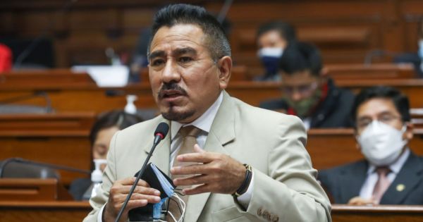 Portada: Vocero alterno de Perú Bicentenario: Elias Varas no estaba autorizado para integrar lista 2