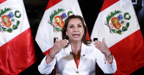 Portada: Dina Boluarte realizará su primer viaje al exterior como mandataria para recibir la presidencia de la APEC