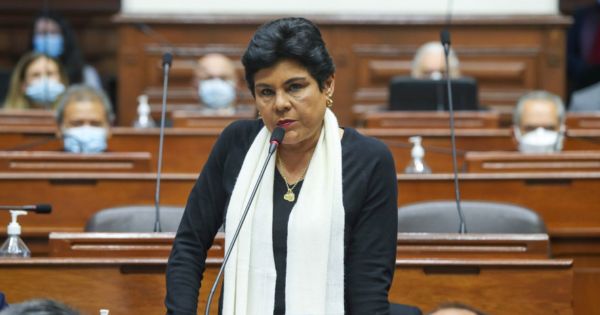 Norma Yarrow envía oficio a contralor por caso del programa “Fortalece Perú” tras denuncia de 'ContraCorriente'
