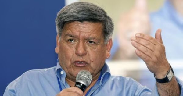 Portada: César Acuña asegura que APP formará bloque democrático de centroderecha para liderar Mesa Directiva del Congreso