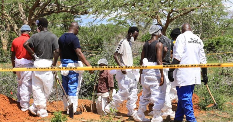 Portada: Kenia: hallan 73 cadáveres de miembros de una secta que eran obligados a ayunar