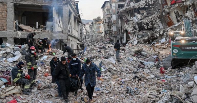 Terremoto en Turquía y Siria deja más de 50 mil muertos