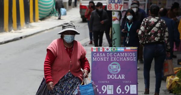 Crisis económica en Bolivia: el sol peruano se convierte en el nuevo dólar del país altiplánico