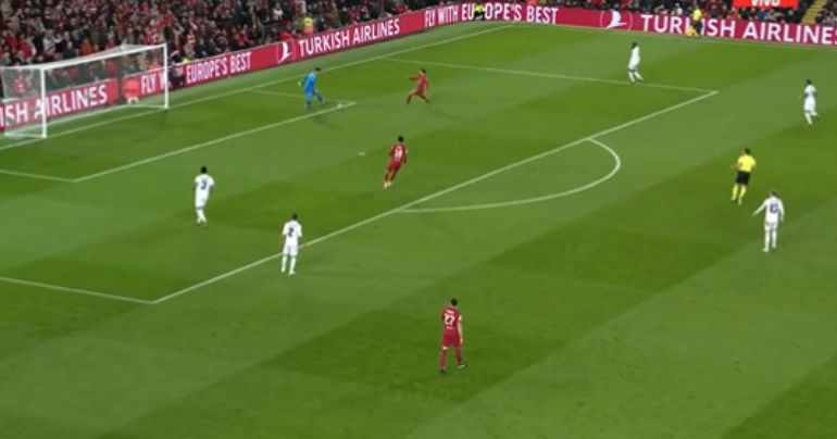 ¡Tremendo blooper! Liverpool amplió el marcador tras una increíble falla del arquero de Real Madrid