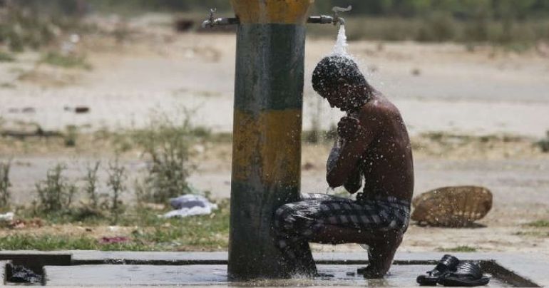 Portada: Calor extremo en Asia: temperaturas superan los 40 grados y han causado 13 muertos en la India