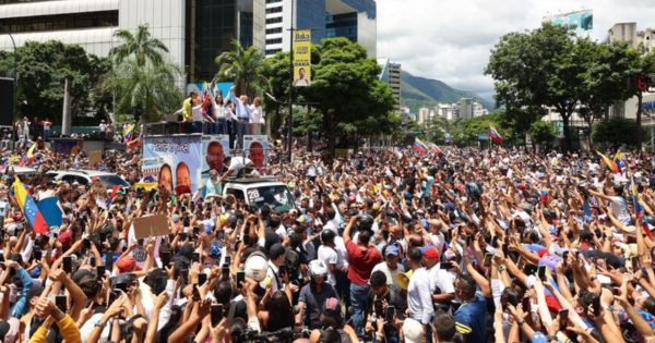 María Corina Machado a las Fuerzas Armadas: "Su deber es proteger al pueblo venezolano"