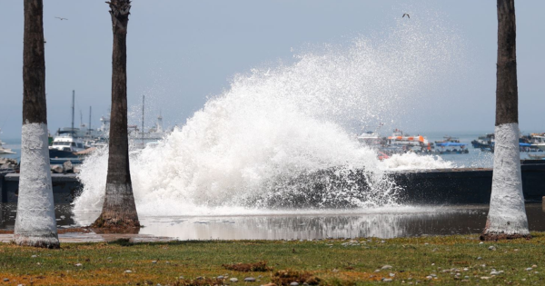 Marina de Guerra alerta que oleajes anómalos seguirán afectando costa peruana del 10 al 14 de enero