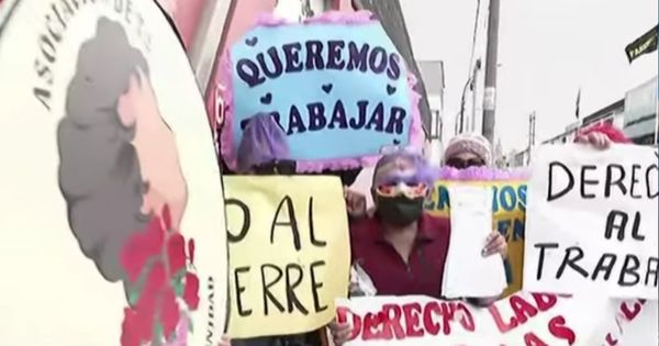 'Las Cucardas': trabajadoras sexuales protestan y piden la reapertura del club nocturno