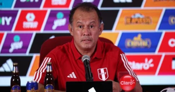 Portada: Juan Reynoso sobre el duelo ante Chile: "Es un rival directo. Para nosotros son tres puntos"